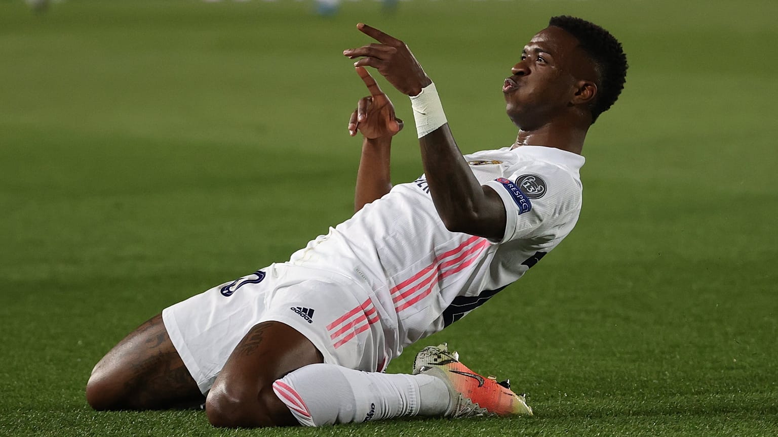 Vinicius Junior két gólját is ünnepelhette a Liverpool ellen