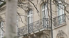 In Paris stehen wegen der Coronakrise viele möbelierte Wohnungen leer