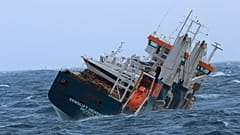 Le cargo néerlandais "Eemslift Hendrika" à la dérive et sans équipage, le 06/04/2021