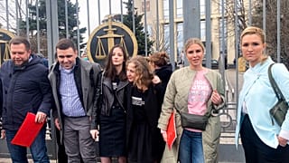 Megszűnt Navalnij ügyvédjének házi őrizete