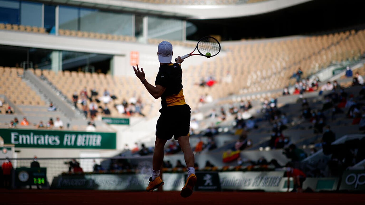 Старт Roland Garros отложен 