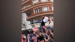 Del semáforo al suelo por voluntad propia