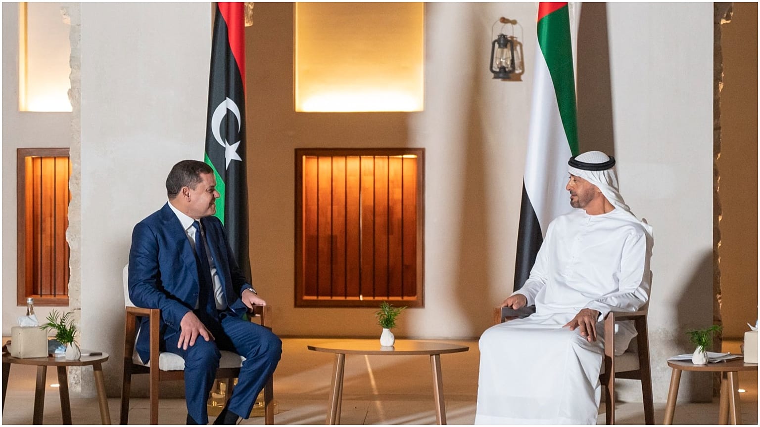 رئيس الحكومة الليبي عبد الحميد الدبيبة رفقة ولي عهد أبوظبي الشيخ محمد بن زايد