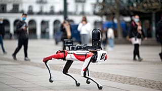 A Boston Dnyamics SPOT nevű robotkutyája