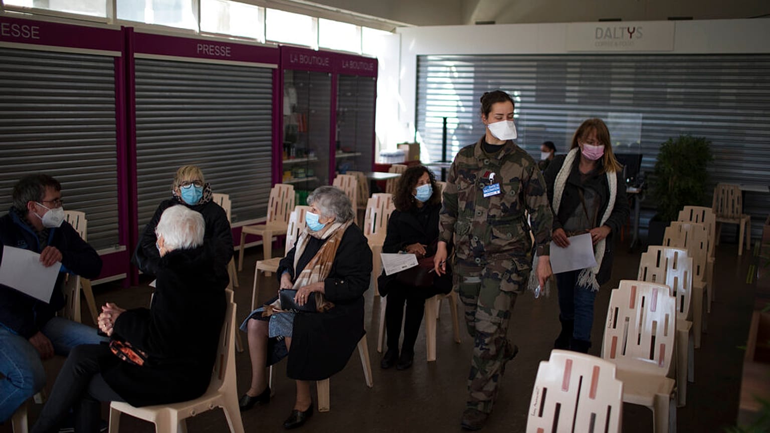 Les militaires contribuent à la vaccination