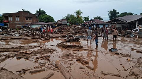  Indonesia flash floods