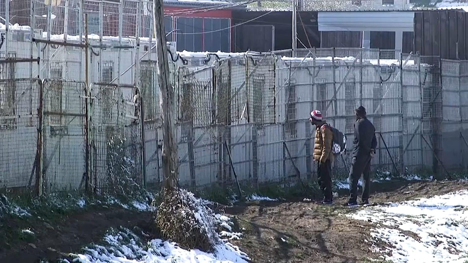 Koronavírus: fertőzés-gócpont lett az egyik boszniai menekülttábor
