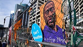 Polis şiddetiyle yaşamını yitiren George Floyd