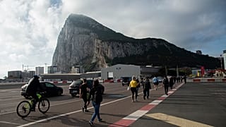 Γιβραλτάρ- covid-19: Ο βρετανικός θύλακας έχει αναχθεί σε "όαση" αφού έχει εμβολιαστεί σχεδόν το σύνολο του πληθυσμού του