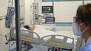 İstanbul'da Covid-19 tedavisi gören bir hasta