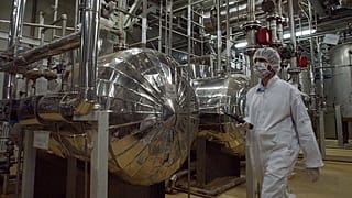 تاسیسات اتمی نطنز