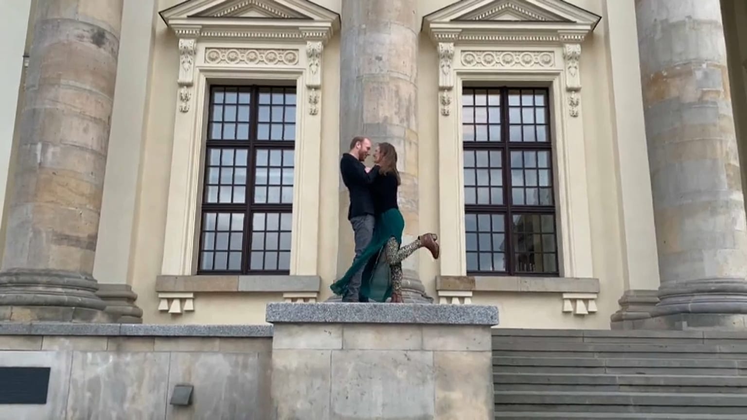 Palcoscenico nella Piazza del Mercato, a Berlino. 