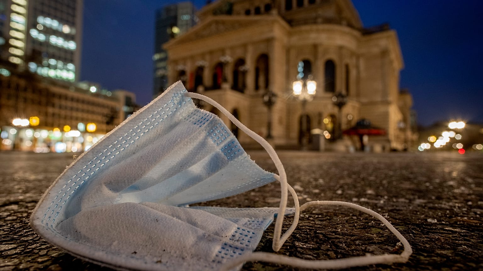 Germany; opera; virus outbreak