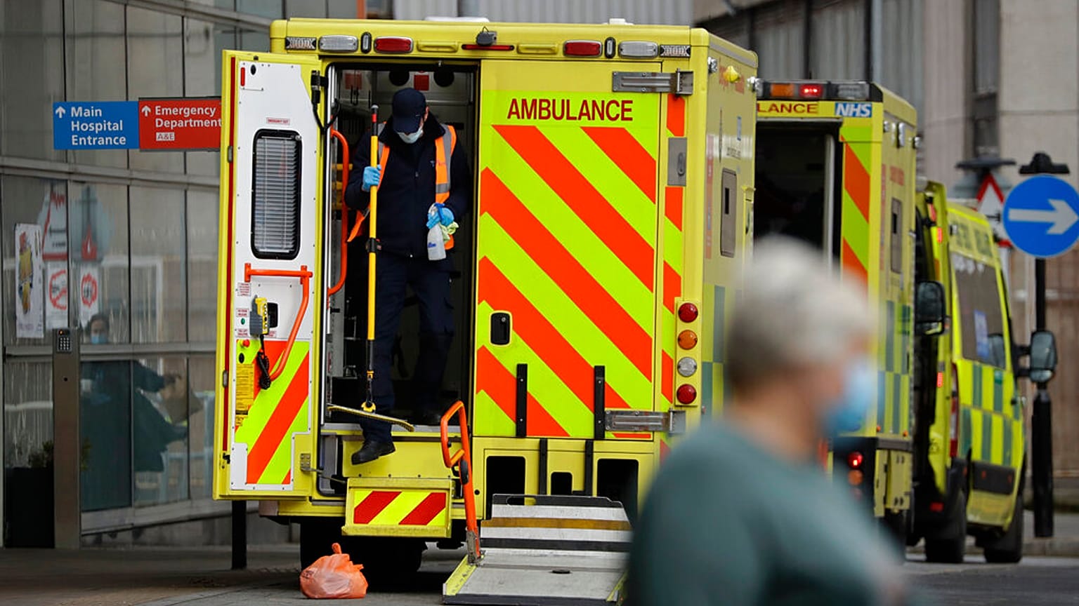 Vor einem Krankenhaus in London im Februar 2021