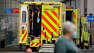 Vor einem Krankenhaus in London im Februar 2021