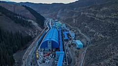 کارخانه پوشاک برندهای غربی در چین 
