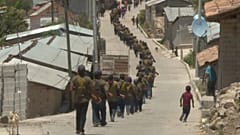 Crianças armadas contra o narcotráfico