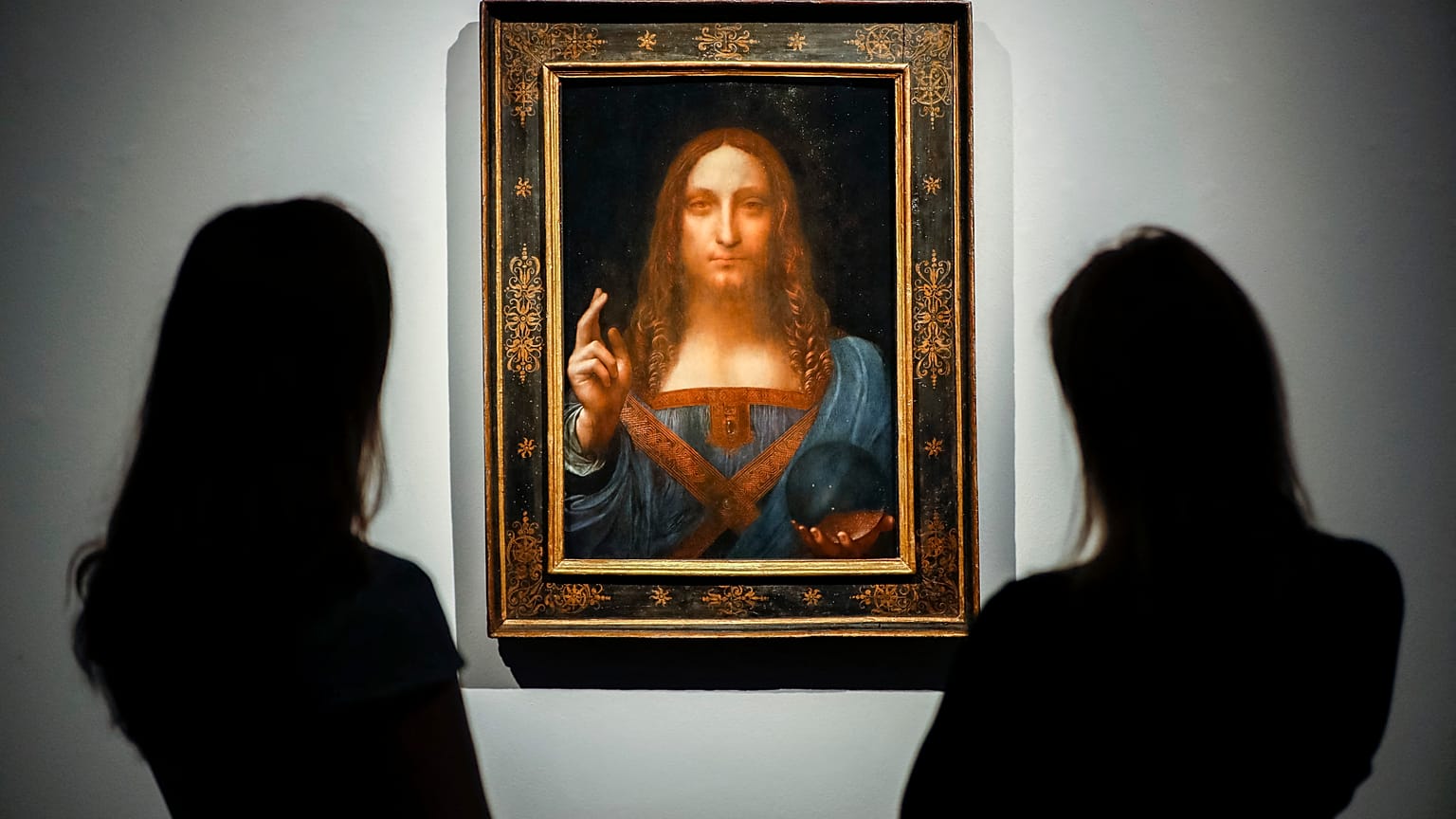 Il "Salvator Mundi" al museo di Abu Dhabi.