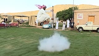 فيديو: "التعشير الحجازي" رقصة تتوارثها الأجيال السعودية حتى اليوم 