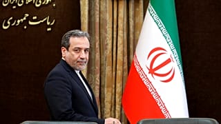 İran Dışişleri Bakan Yardımcısı Abbas Arakçi, ülkesinin yüzde 60 saflıkta uranyum zenginleştirme çalışmalarına başladığını bildirdi.