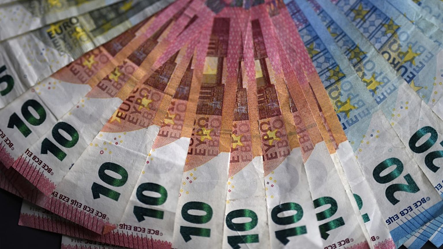 Ue lancia piano da 800 miliardi per finanziare Next generation Eu