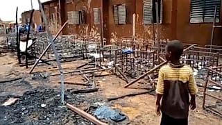 Niamey'de ilkokul yandı