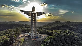 Cristo Protetor em construção no Rio Grande do Sul, Brasil