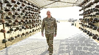 Il Presidente dell'Azerbaigian, Ilham Aliyev, inaugura il Parco dei Trofei di Guerra