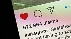القلب الأحمر الذي يستخدمه المتابعون لإعطاء خاصية "الإعجاب" لصورة على موقع التواصل الاجتماعي إنستغرام.