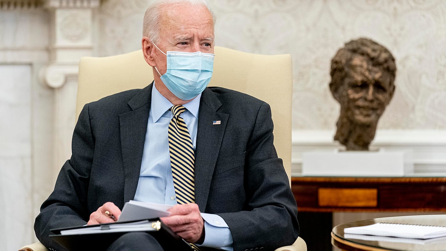 Biden sanziona Putin: via i diplomatici, Russia convoca Ambasciatore