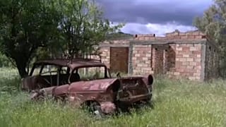 ΕΓΚΑΤΑΛΕΛΕΙΜΜΕΝΟ ΣΠΙΤΙ ΚΑΙ ΑΥΤΟΚΙΝΗΤΟ ΣΤΗΝ ΝΕΚΡΗ ΖΩΝΗ