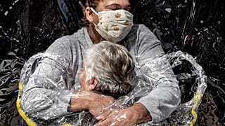 La Photo de l'année, prise par Mads Nissen, le 15 avril 2021