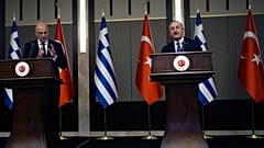 Yunanistan Dışişleri Bakanı Nikos Dendias, Türkiye Dışişleri Bakanı Mevlüt Çavuşoğlu