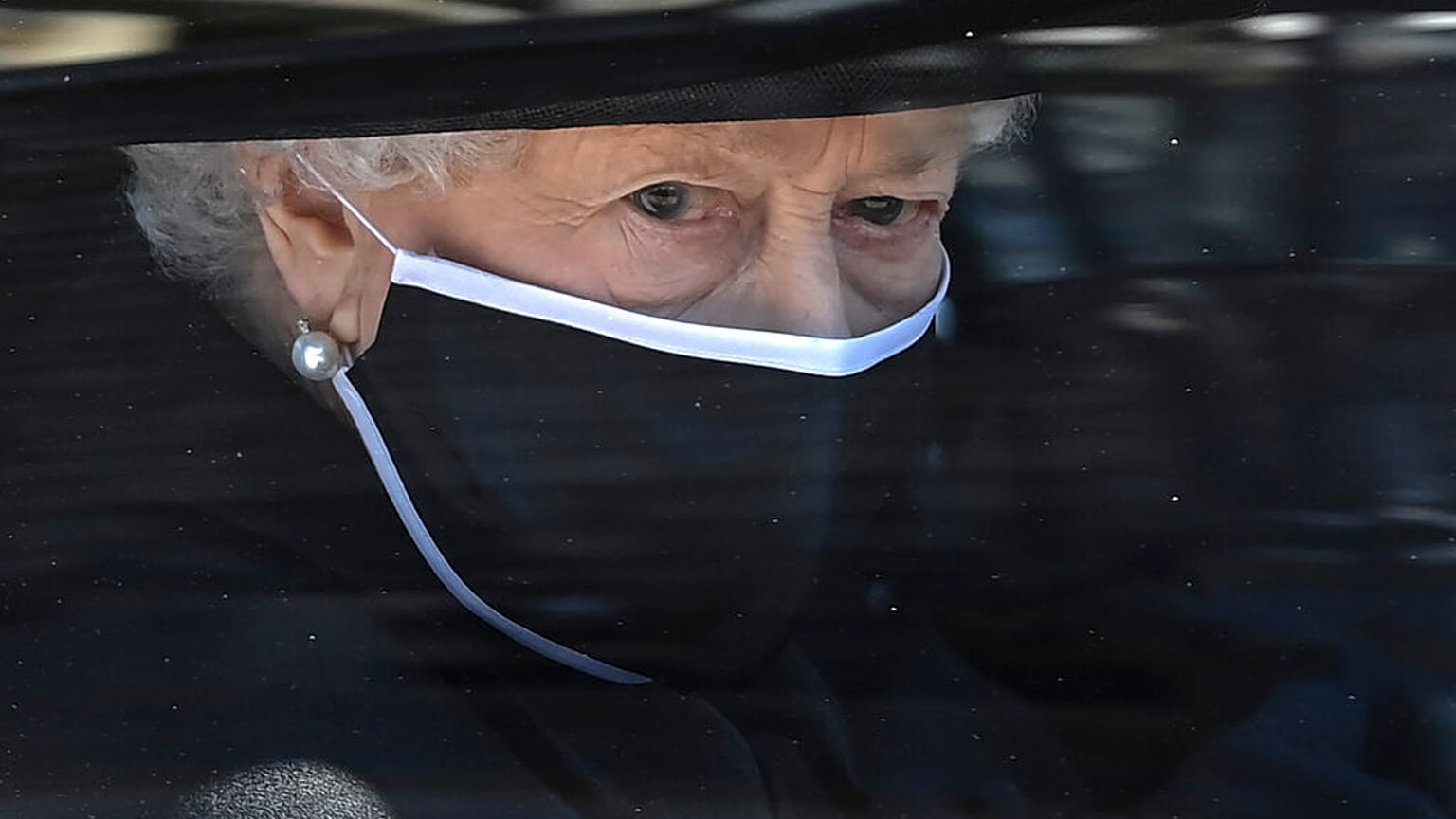 Die Queen ist jetzt allein