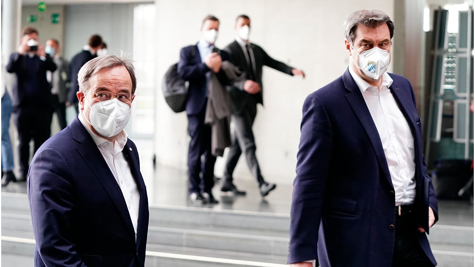 اليمين الألماني أكثر انقساما من أي وقت مضى بشأن اختيار خلف لميركل