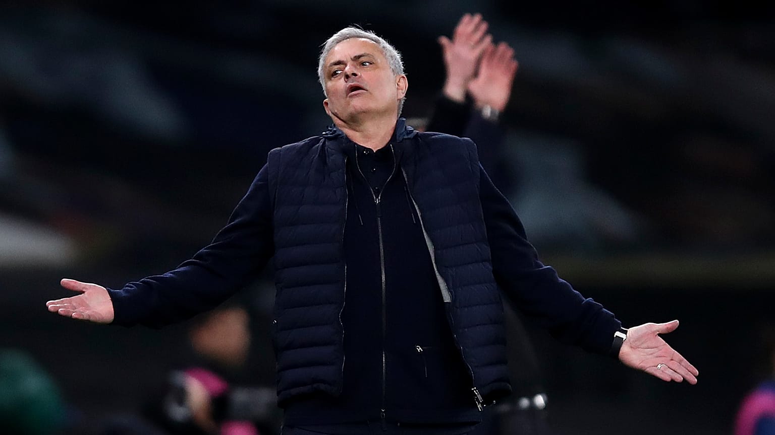 Il bello del calcio torna in Italia, Mourinho allenatore della Roma 