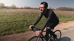 Radelnd durch die Krise - Opernstar wird Fahrradkurier