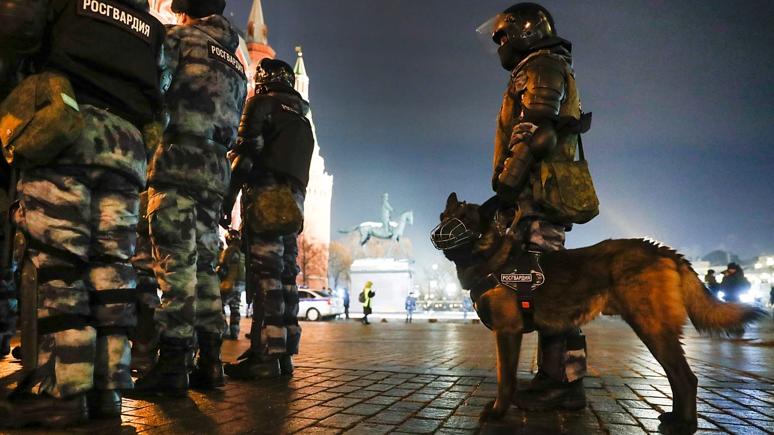 ОМОН на акции протеста в Москве.