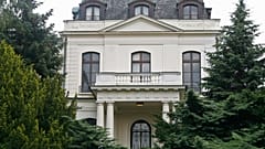 Здание посольства России в Праге