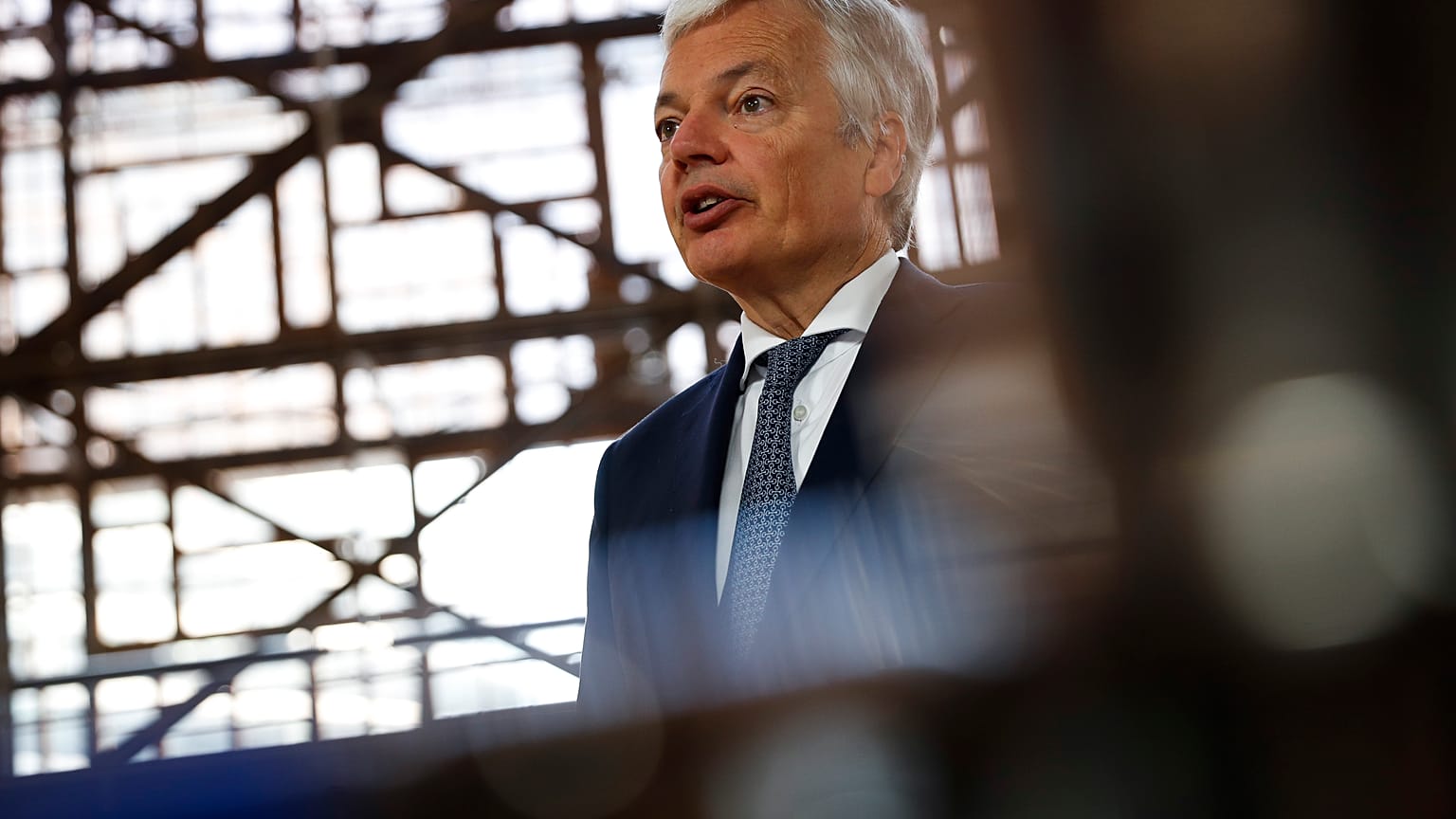 Commissioner Reynders said the green certificates will be ready before the summer.