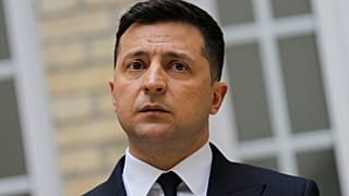 Ukrainian President Volodymyr Zelenskyy has again invited Russian President Vladimir Putin to discuss the latter's military buildup near the Ukrainian border