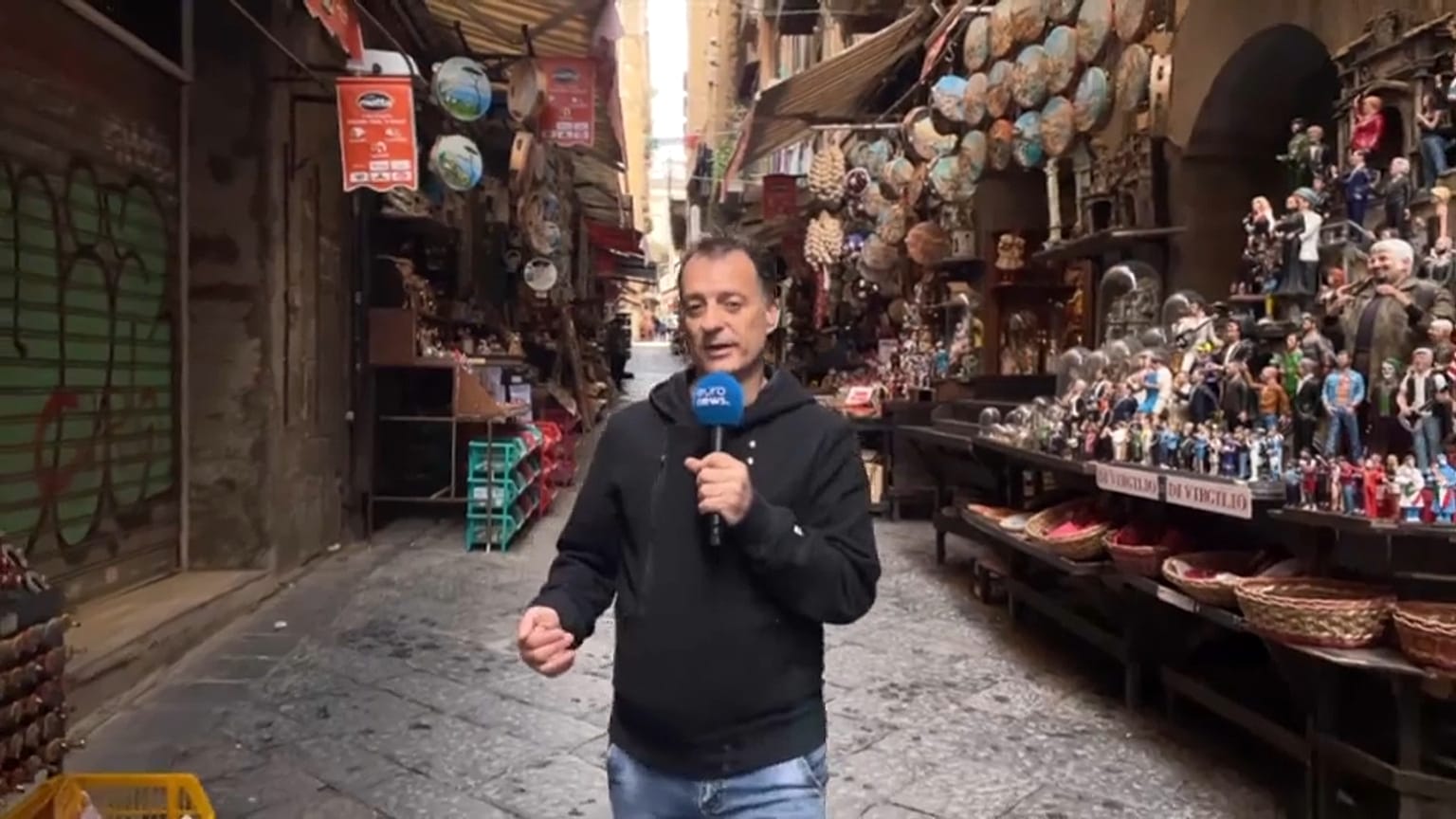 Los artesanos de Nápoles en peligro, no hay compradores para las tradicionales figuras del Belén