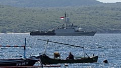Indonesian Navy ship KRI Singa sails to take part in the search for submarine KRI Nanggala