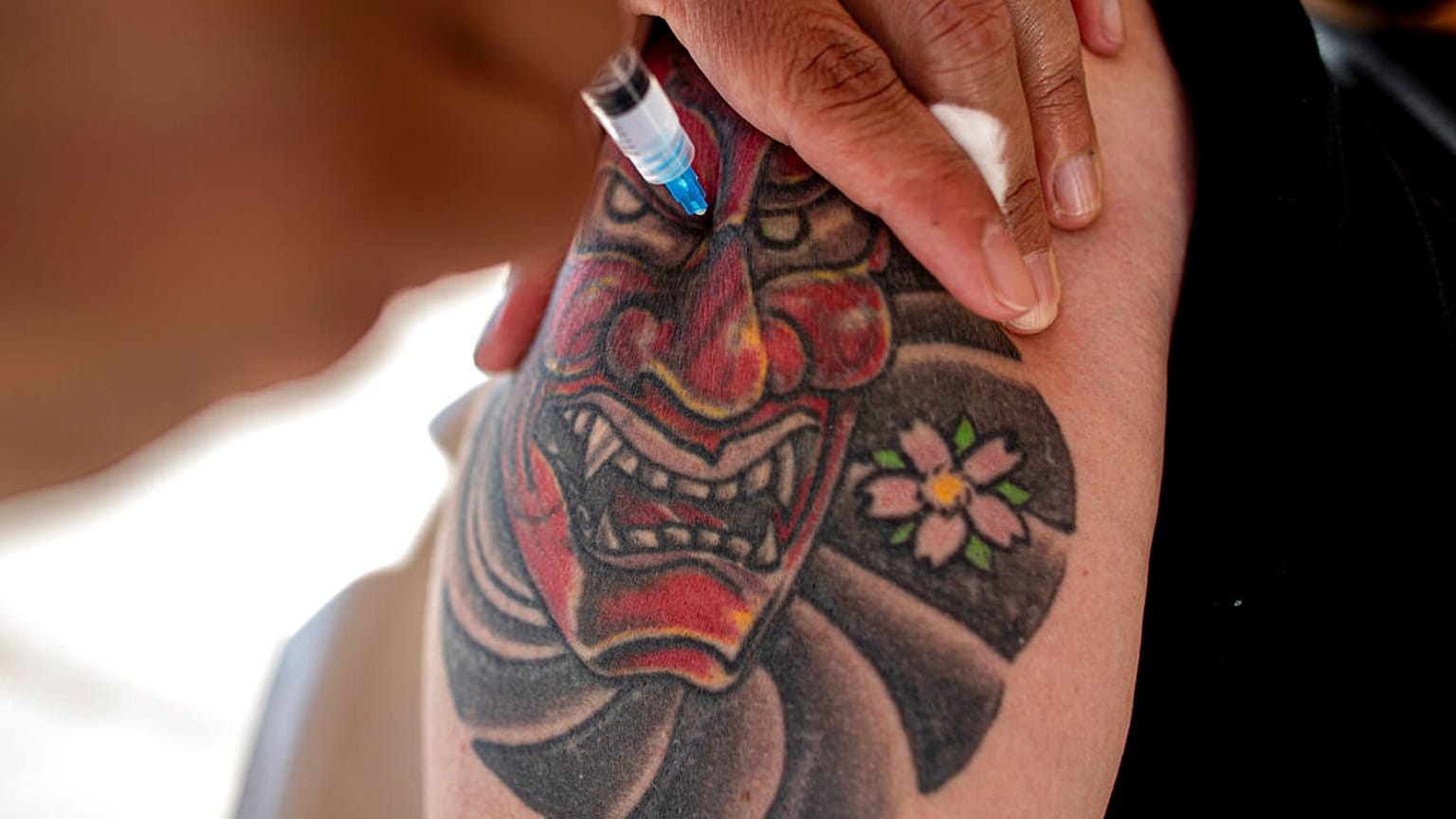  Avrupa İlaç Dairesi'nin onaylamadığı Covid-19 aşısı kullanan AB ülkeleri hangileri?