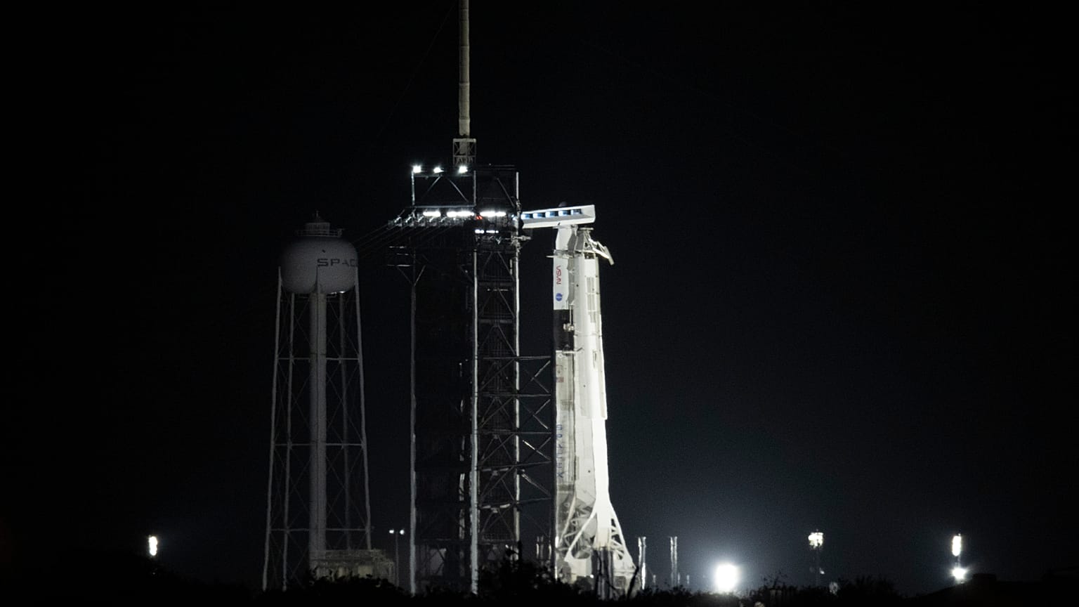 Despega con éxito la segunda misión comercial tripulada de la NASA y SpaceX