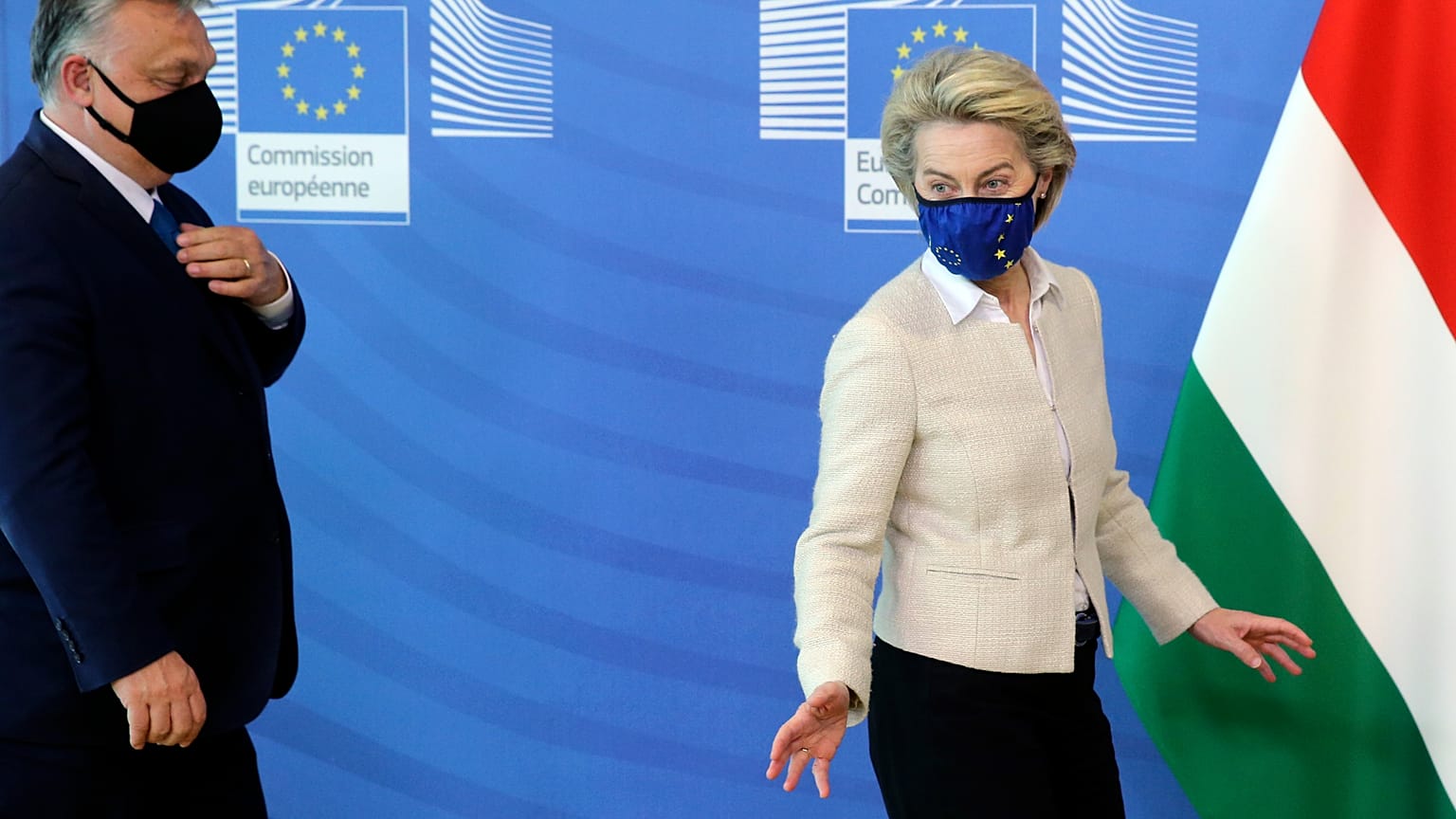 Orbán Viktor Ursula von der Leyen bizottsági elnökkel