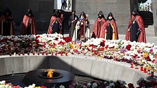Le Catholicos de tous les Arméniens Karekine II au mémorial du génocide des Arméniens, Erevan, Arménie, le 24 avril 2021