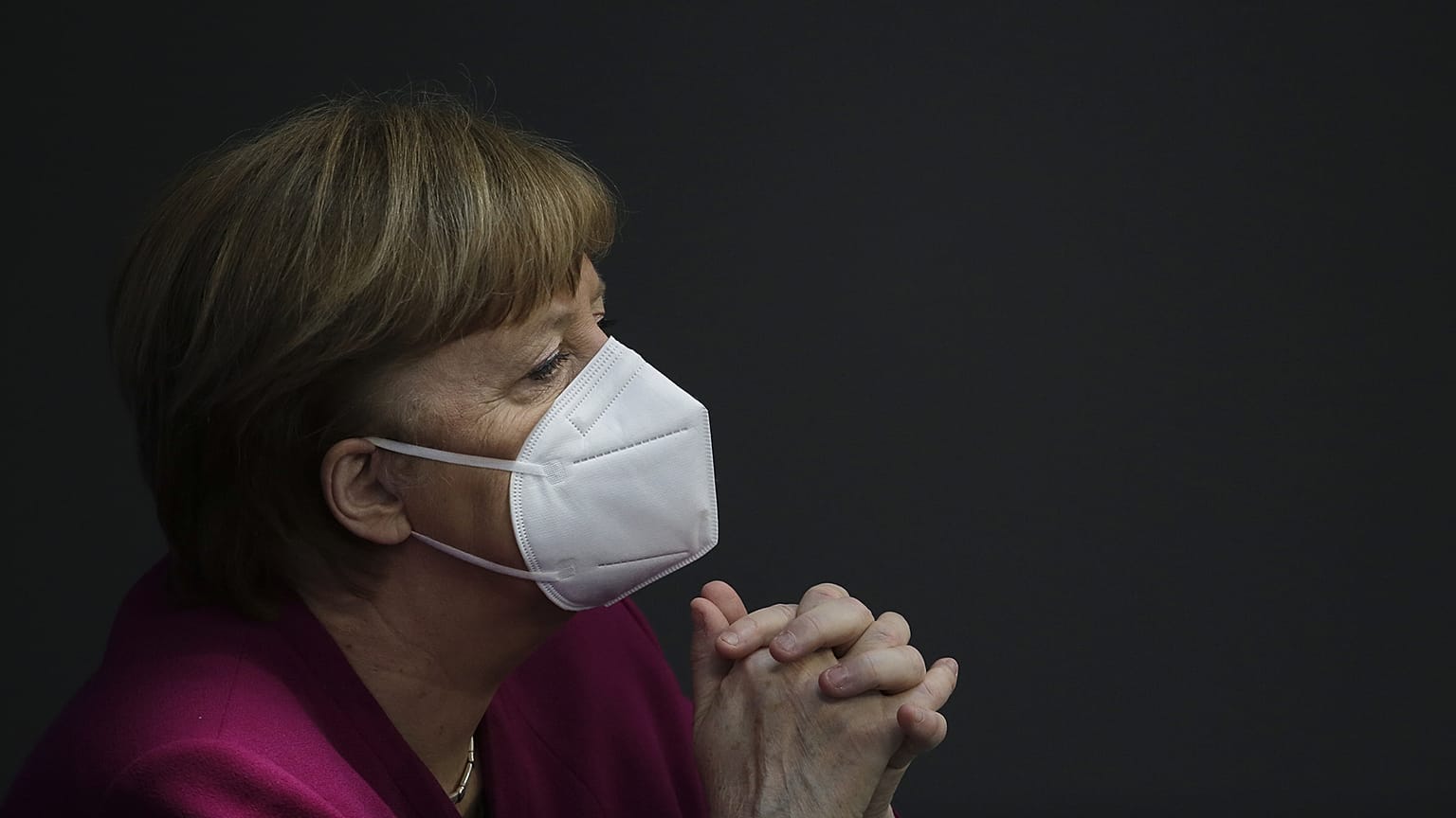 Almanya Başbakanı Angela Merkel, Covid-19 salgınında sağlık sistemi çökme aşamasına gelen Hindistan'a acil yardım yapılacağını duyurdu.