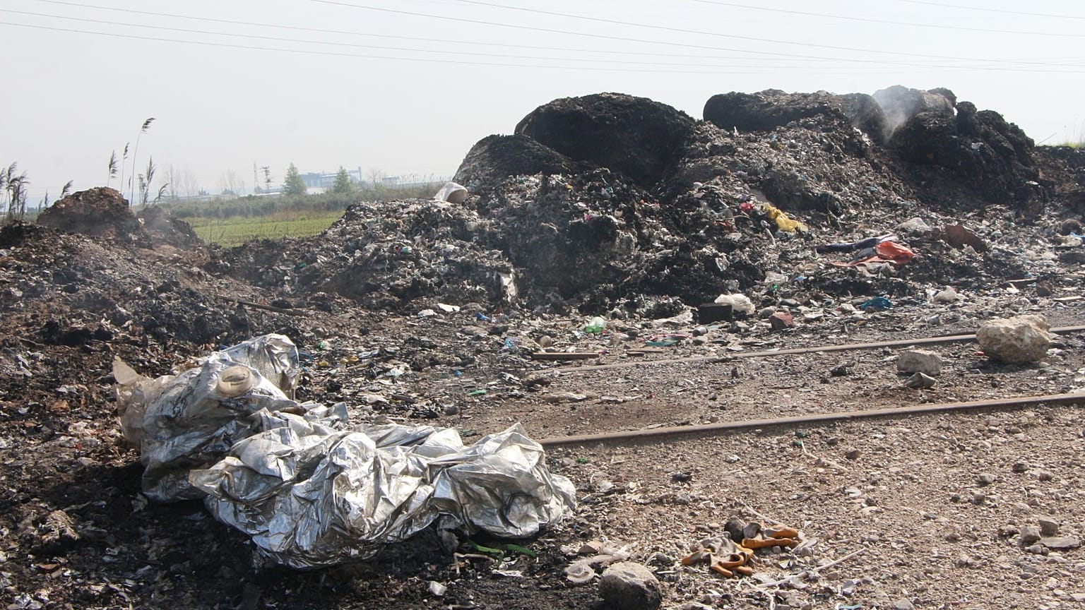 Adana'da ithal plastik atıklar