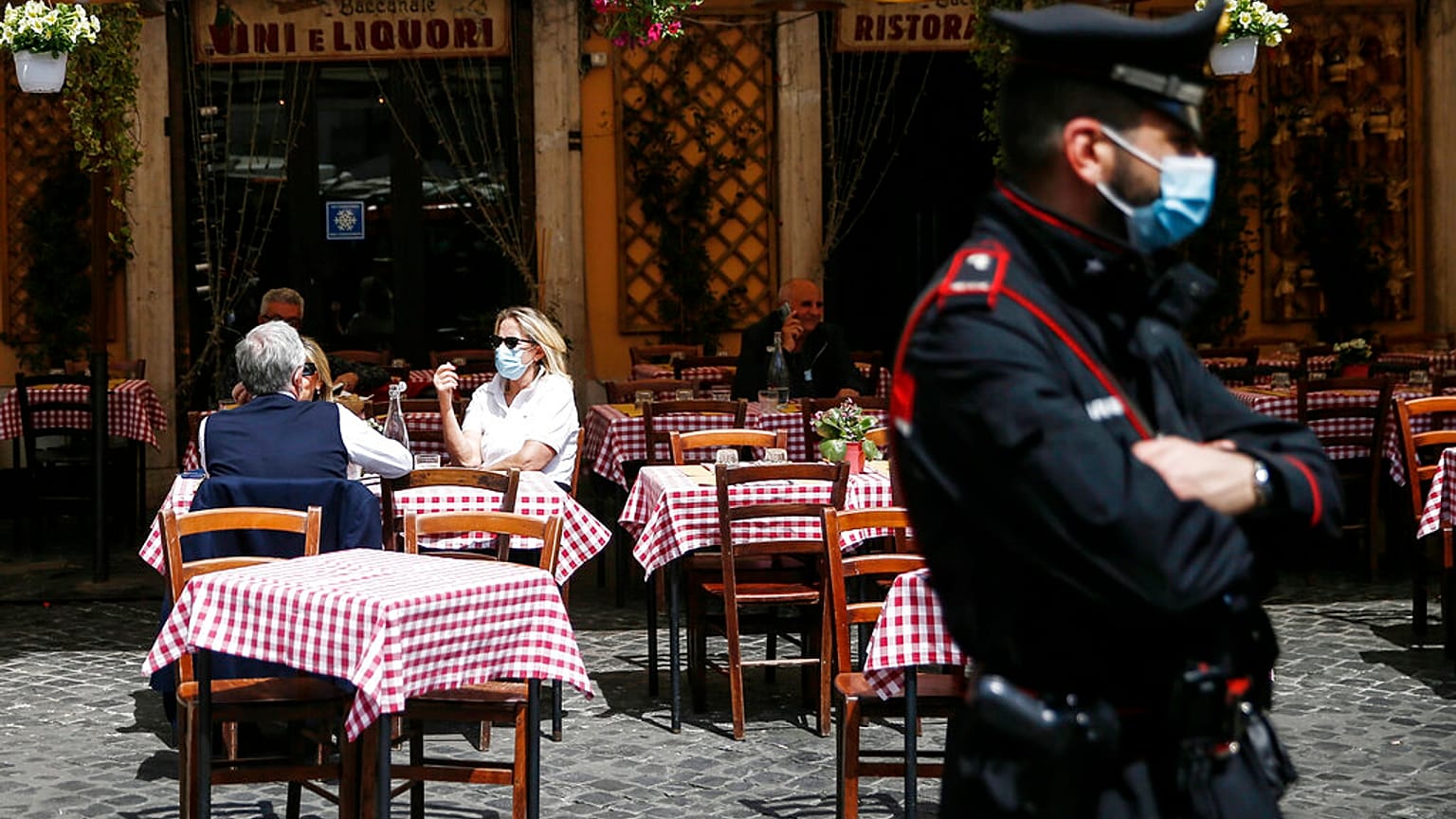 Άνοιξαν τα εστιατόρια στην Ιταλία
